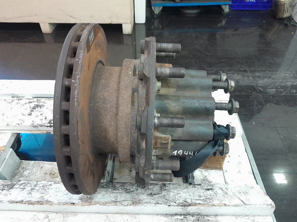 Buje mercedes axor 2ejes 18 ton 20