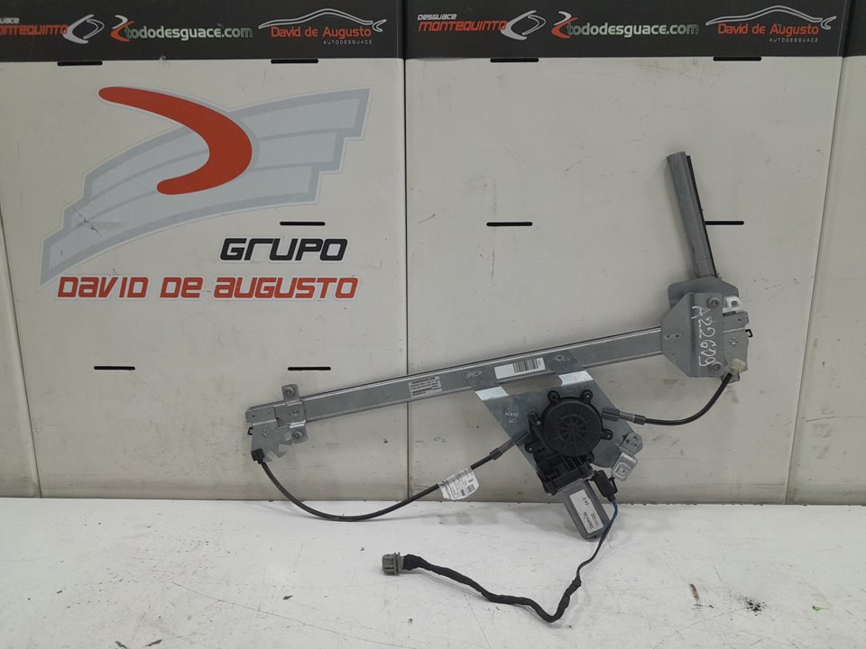 Elevalunas delantero derecho mercedes atego 2ejes 18 t bm