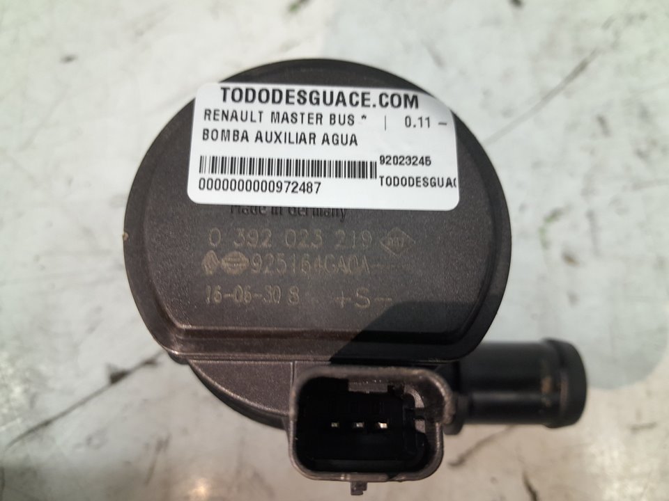 Bomba auxiliar agua renault  master bus       0.11 - ... no identificado