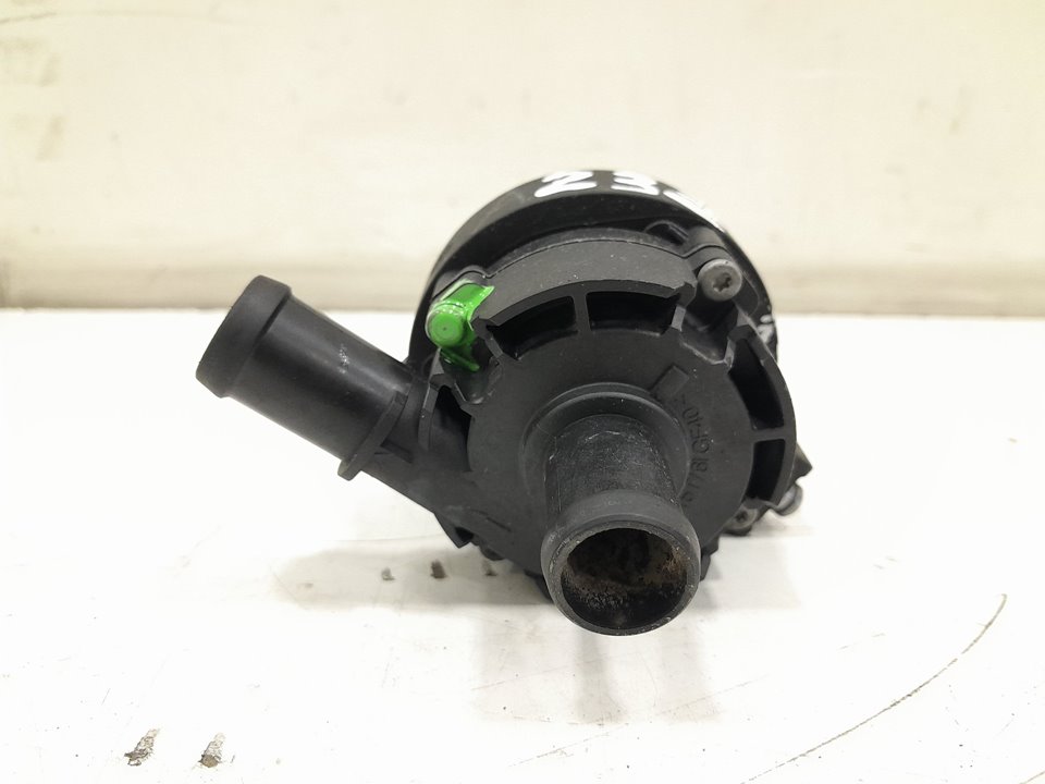 Bomba auxiliar agua renault  master bus       0.11 - ... no identificado