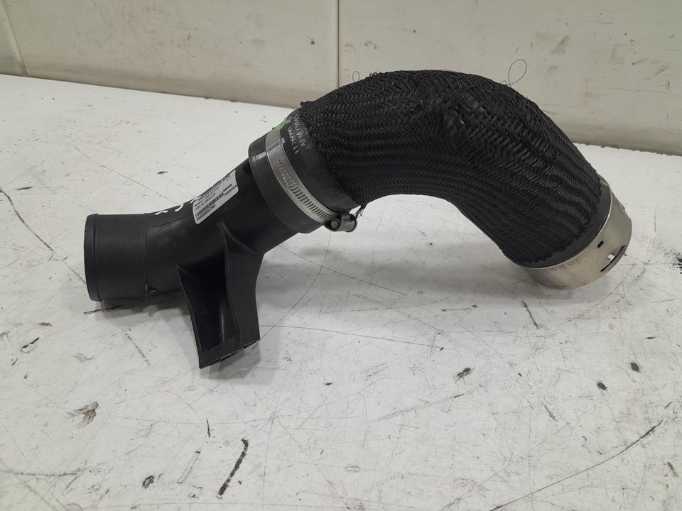 Tubo intercooler renault  master bus       0.11 - ... no identificado