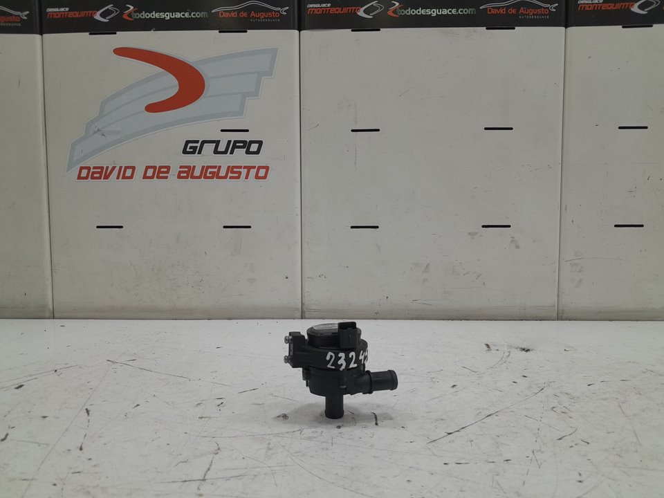 Bomba auxiliar agua renault  master bus       0.11 - ... no identificado