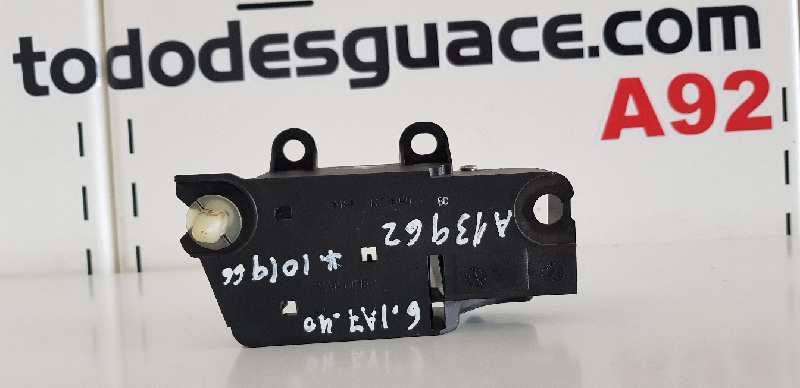  maneta interior delantera derecha   ford focus berlina (cap) ambiente (d) 1.8 tdci turbodiesel cat