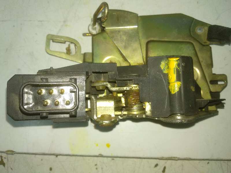 Cerradura puerta delantera izquierda bmw 3 320 d