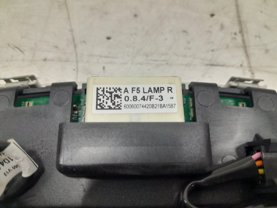 Luz interior ford mondeo lim. hybrid stlin