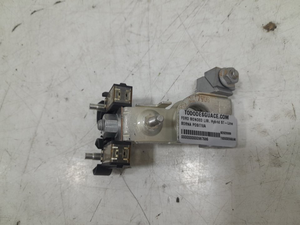 Borna positiva ford mondeo lim. hybrid stlin