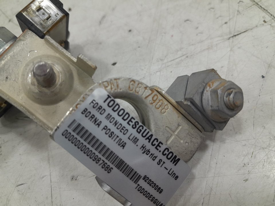 Borna positiva ford mondeo lim. hybrid stlin