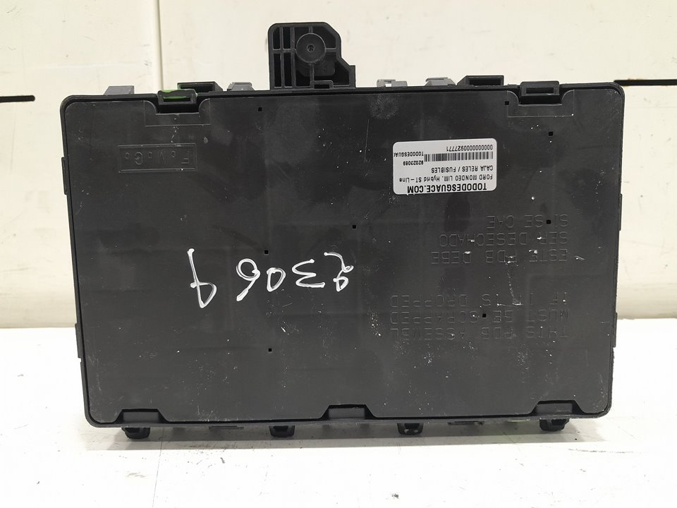 Caja reles / fusibles ford mondeo lim. hybrid stlin