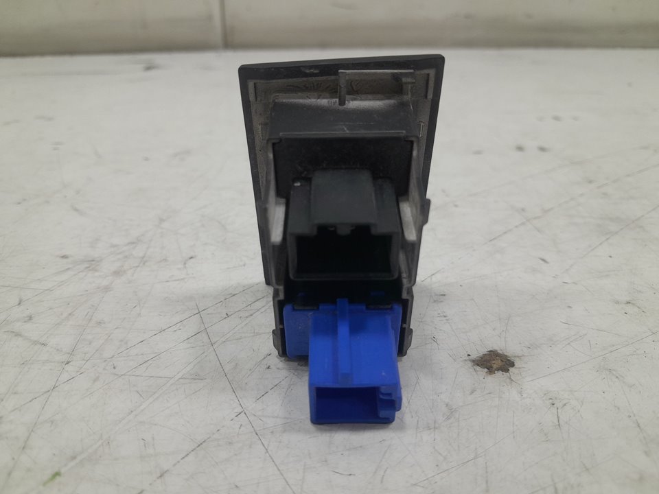 Interruptor warning volkswagen golf vii variant 1.6 tdi