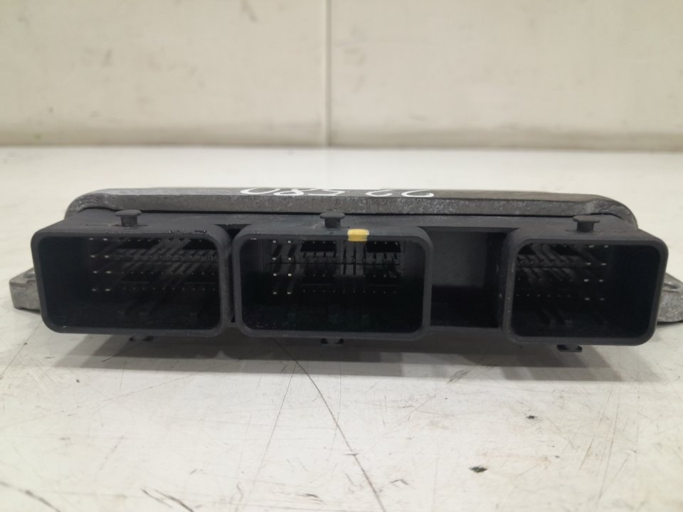 Centralita motor uce renault megane iii berlina 5 p