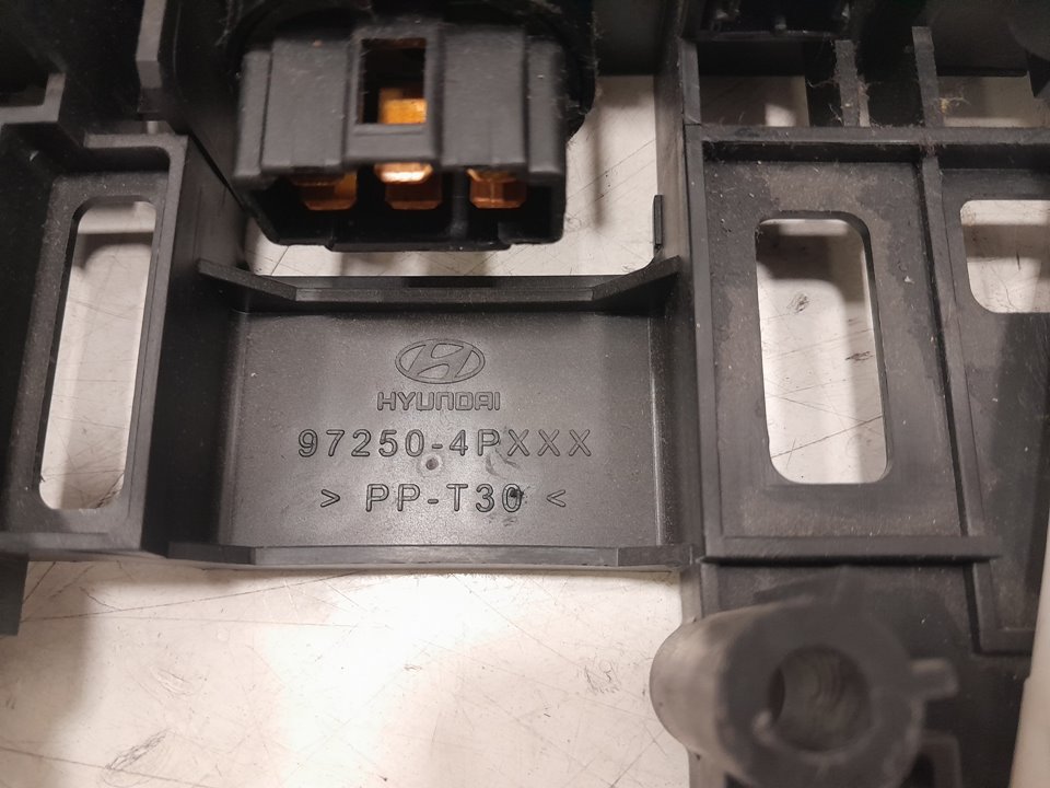 Mando calefaccion /  aire acondicionado hyundai i20 1.2