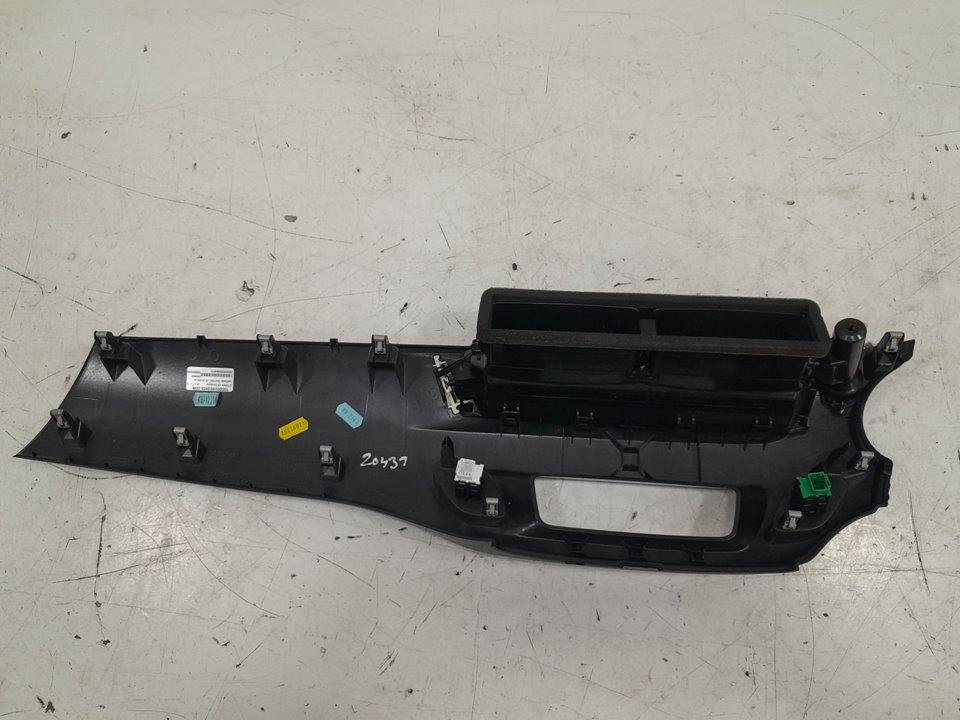 Carcasa central de consola citroen c3 collection      09