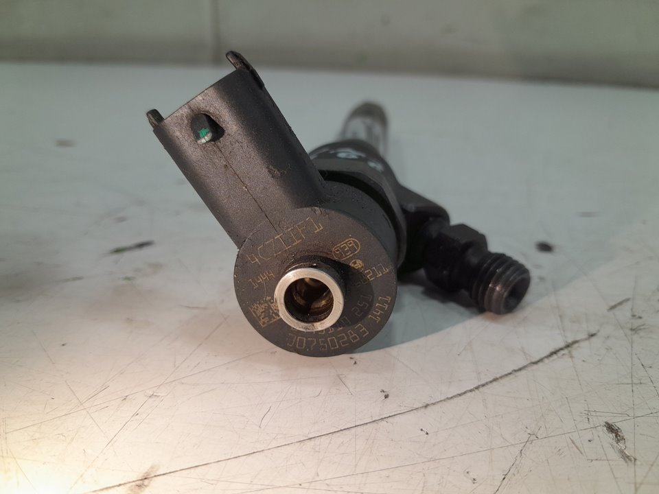 Inyector volvo s60 i 2.4 d5