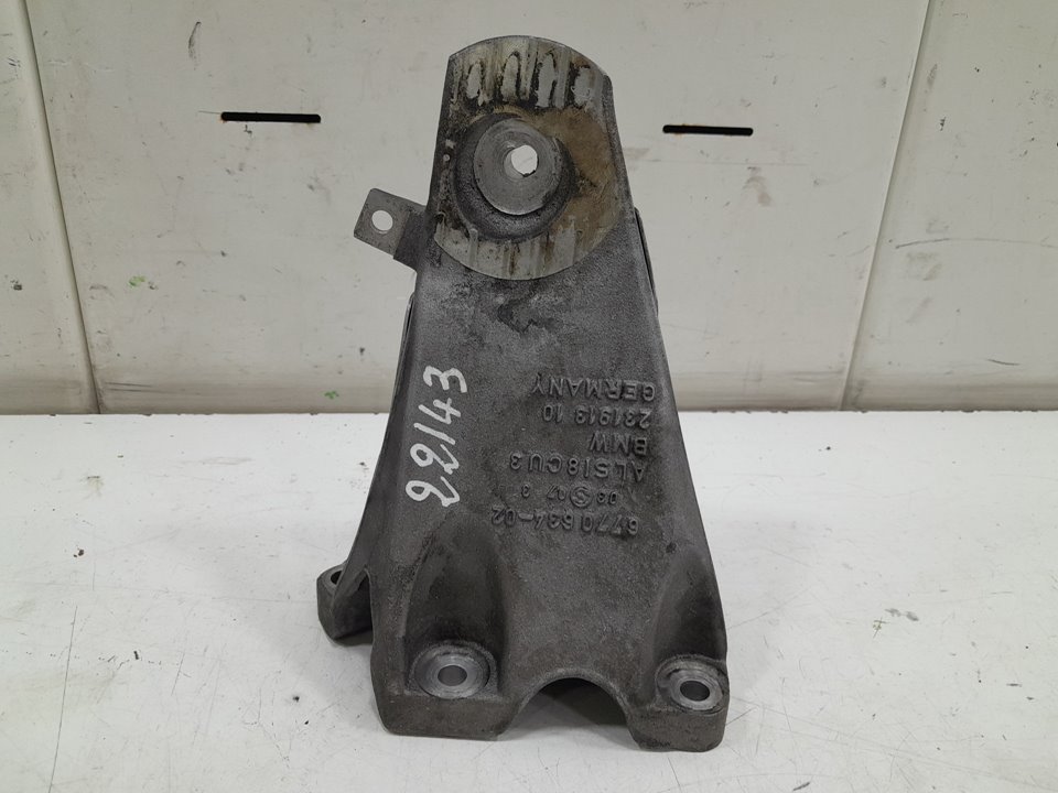 Taco motor derecho bmw 5 touring 530 d