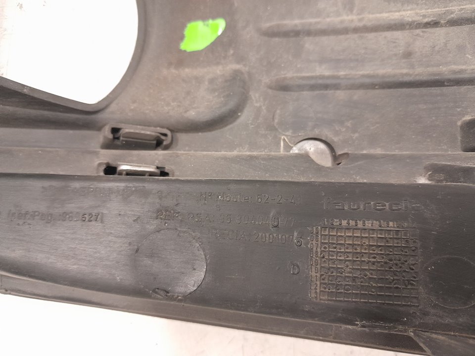 Rejilla antiniebla delantera derecha citroen c4 picasso ii 