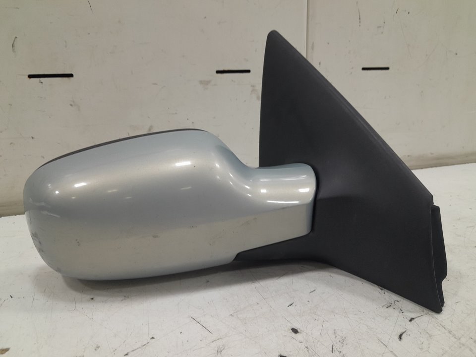 Retrovisor derecho 1.9 dci (lm0g lm1g lm2c)