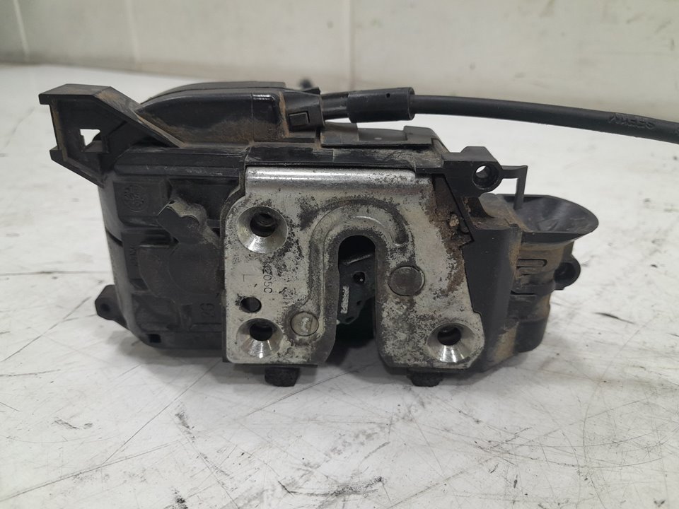 Cerradura puerta delantera izquierda renault clio iii 