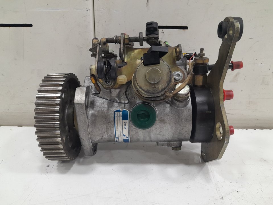 Bomba inyectora bmw 3 