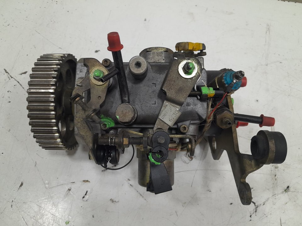 Bomba inyectora bmw 3 