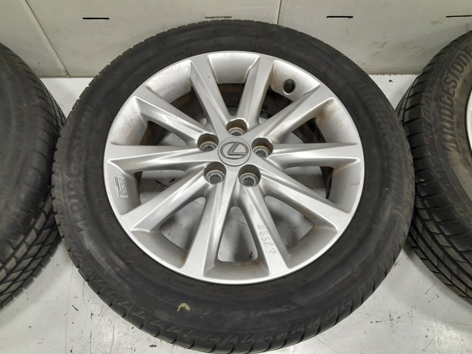 Juego llantas con neumaticos lexus ct 200h (zwa10_)