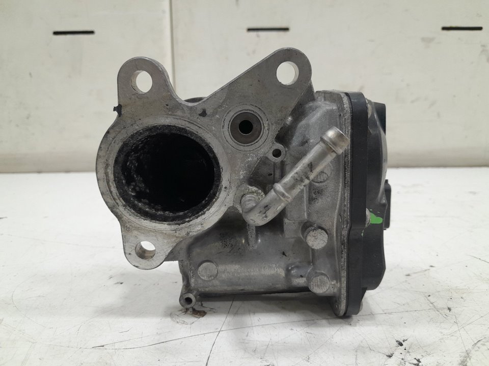 Valvula egr renault  master bus       0.11 - ... no identificado