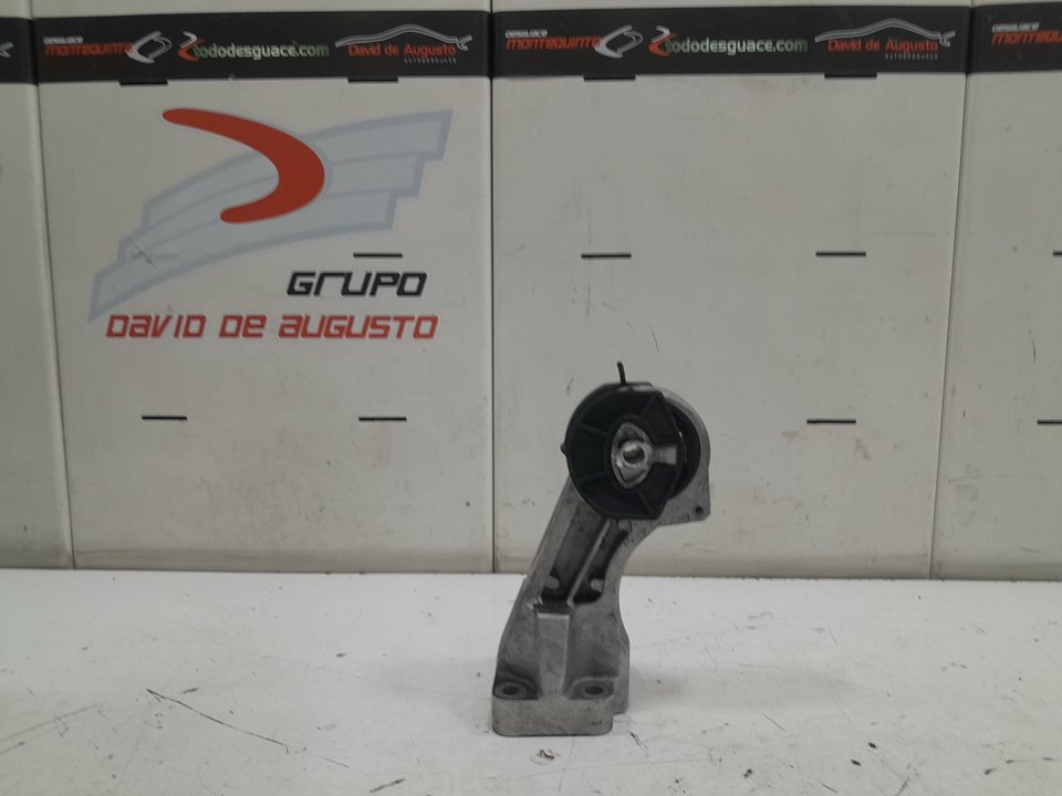 Taco motor renault  master bus       0.11 - ... no identificado