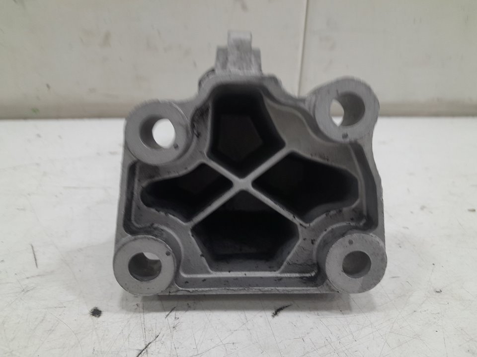 Taco motor renault  master bus       0.11 - ... no identificado