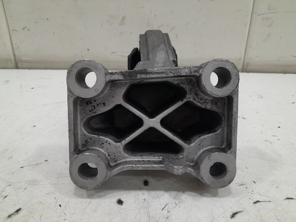 Taco motor renault  master bus       0.11 - ... no identificado