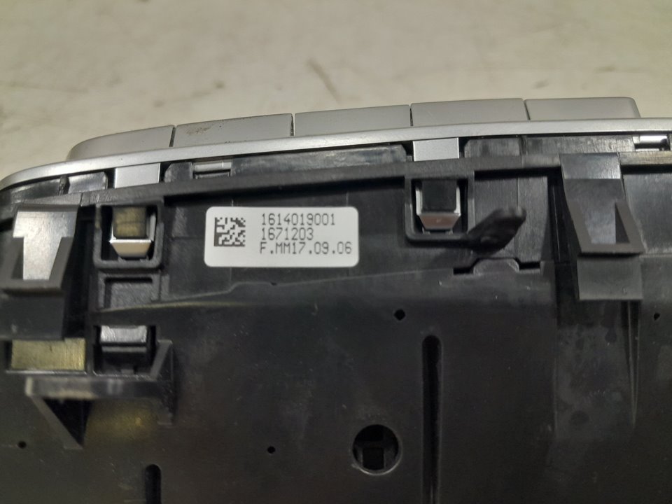 Mando climatizador mercedes-benz clase c c 200 d (205.007)