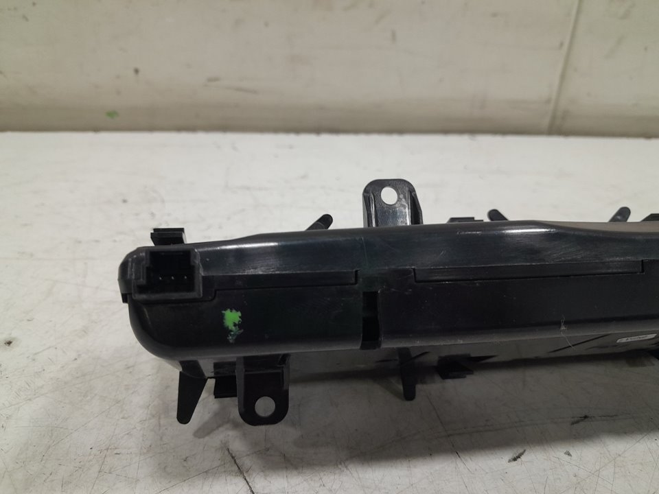 Mando climatizador mercedes-benz clase c c 200 d (205.007)