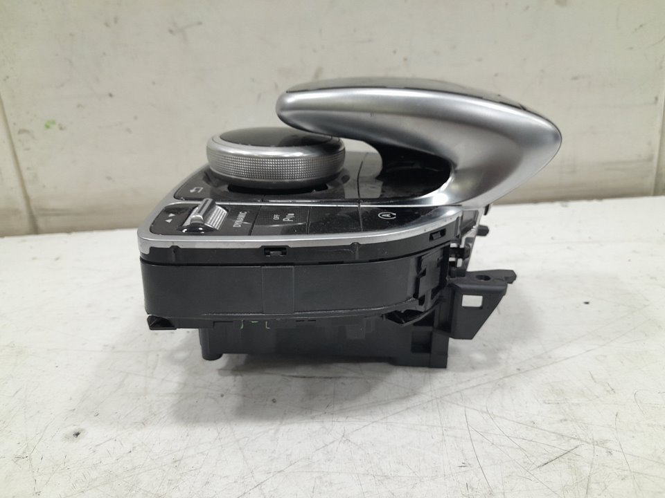 Mando multifuncion mercedes-benz clase c c 200 d (205.007)