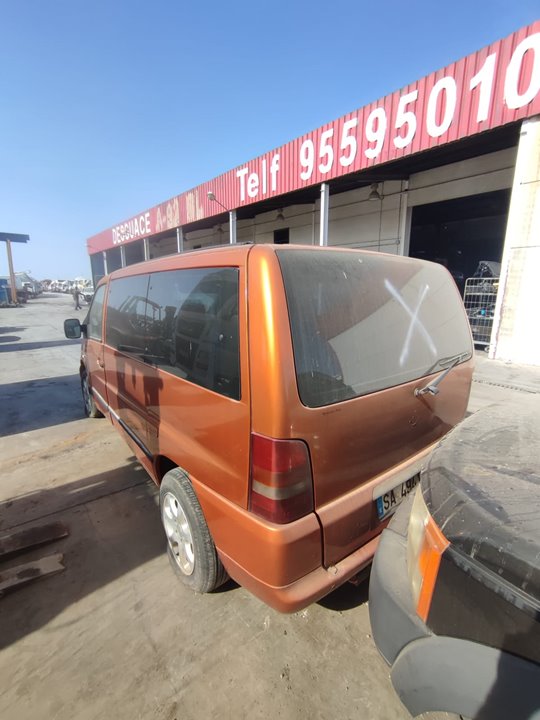 Porton trasero vito   combi   (bm 638)