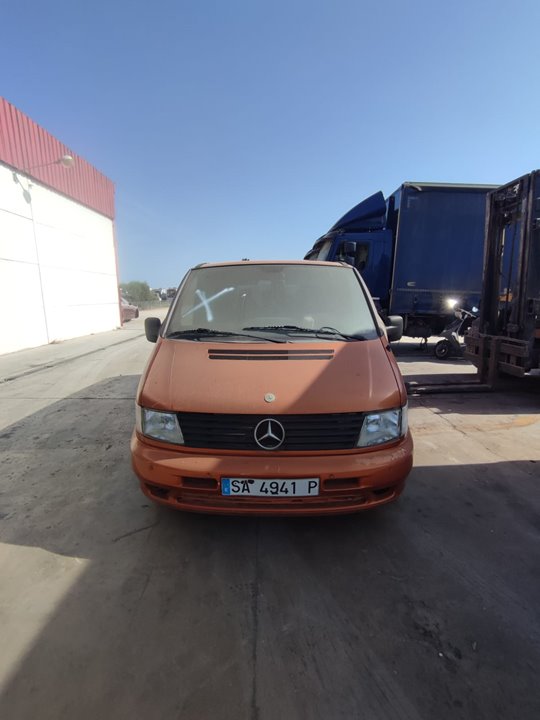 Paragolpes delantero vito   combi   (bm 638)