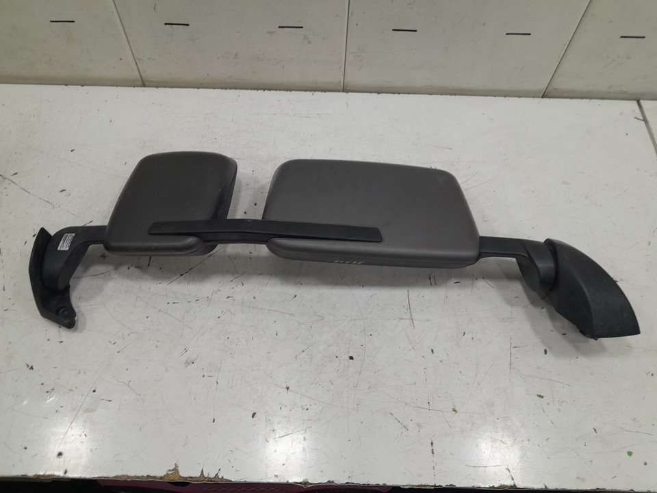 Retrovisor izquierdo renault t 460 dti 11 460 euro 