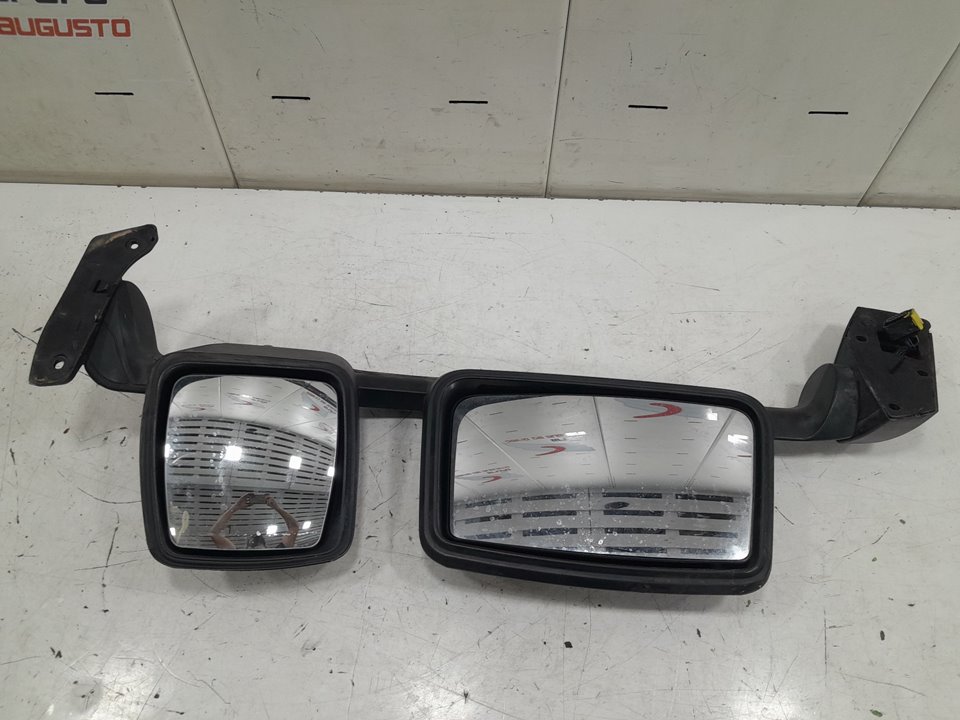 Retrovisor izquierdo renault t 460 dti 11 460 euro 