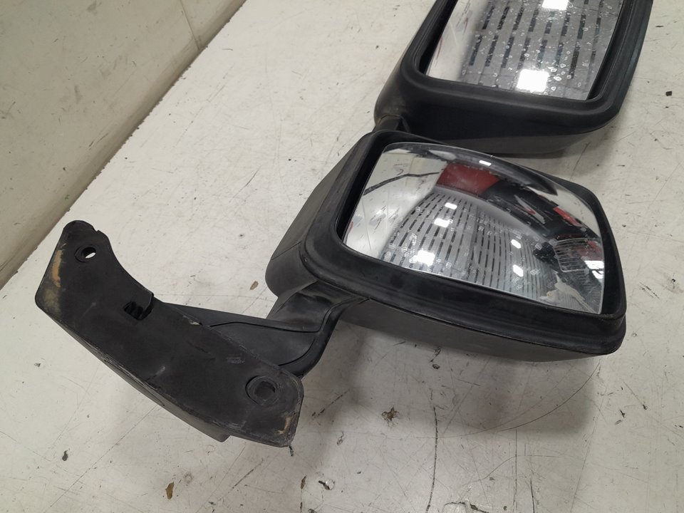 Retrovisor izquierdo renault t 460 dti 11 460 euro 