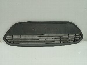 REJILLA PARAGOLPES CENTRAL FORD FOCUS LIM. (CB4) 2010