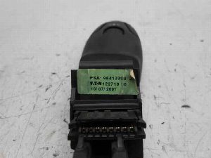 MANDO RADIO PEUGEOT 207 2007