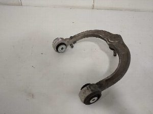 BRAZO SUSPENSION SUPERIOR DELANTERO DERECHO