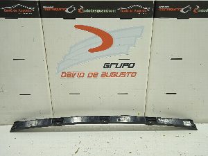 MOLDURA PARAGOLPE TRASERA TESLA MODEL S 2015