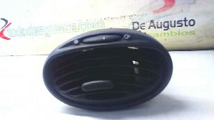 REJILLA AIRE IZQUIERDA FORD FOCUS BERLINA (CAK) 2003