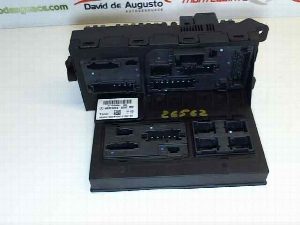 CAJA RELES / FUSIBLES MERCEDES CLASE E (W211) FAMILIAR
