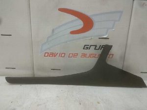 GUARNECIDO DERECHO GUANTERA CENTRAL VOLKSWAGEN