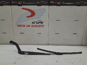 BRAZO LIMPIA LAND ROVER DISCOVERY 2006