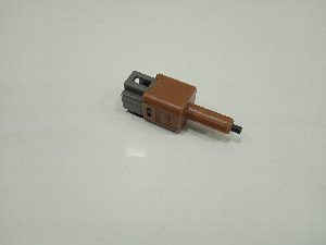 INTERRUPTOR INFINITI Q70 LIM. 2015
