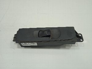 MANDO ELEVALUNAS DELANTERO DERECHO MERCEDES-BENZ