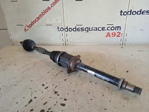 TRANSMISION DELANTERA DERECHA TOYOTA