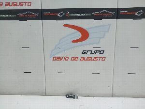 CUÑA SUPERIOR PUERTA CORREDERA MERCEDES-BENZ