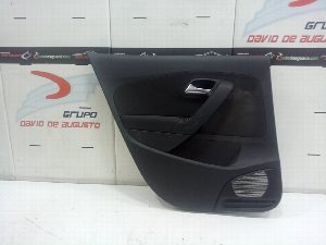 GUARNECIDO PUERTA TRASERA IZQUIERDA VOLKSWAGEN