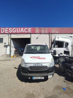 CALANDRA IVECO 70C17 2014
